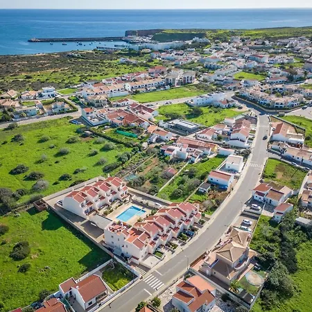 Casa Cabrita - Surf & Family House In