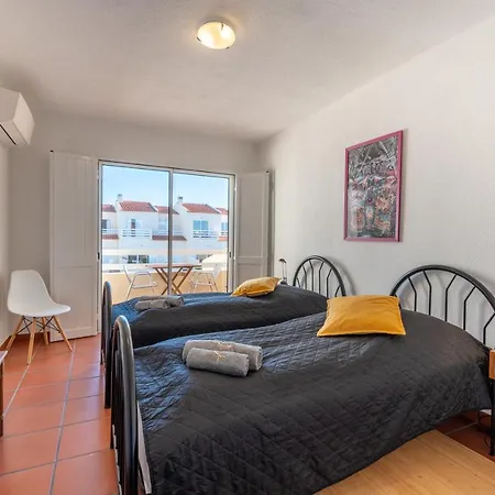 Casa Cabrita - Surf & Family House In Sagres