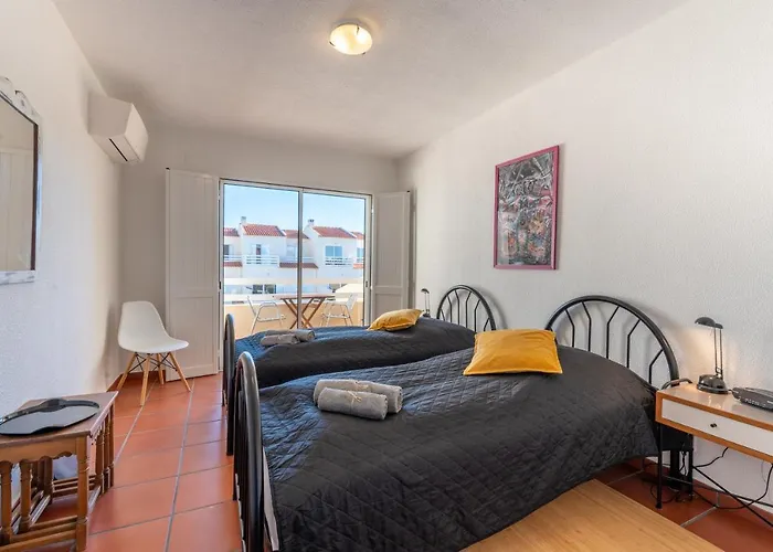 Casa Cabrita - Surf & Family House In Sagres