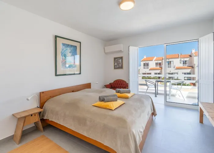 Casa Cabrita - Surf & Family House In