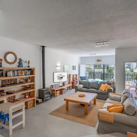 Casa Cabrita - Surf & Family House In